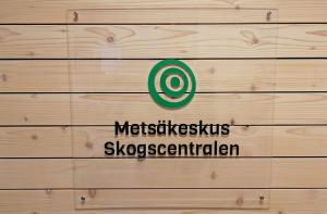 Suomen metsäkeskuksen logo.